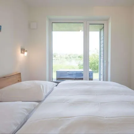 Halligstork By Interhome * Nordstrand